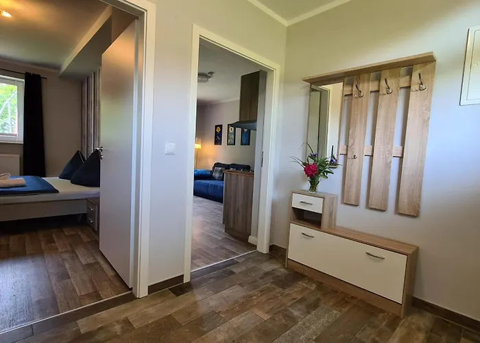 08 Heuwiese - Hof Wiesengrund * Parchtitz